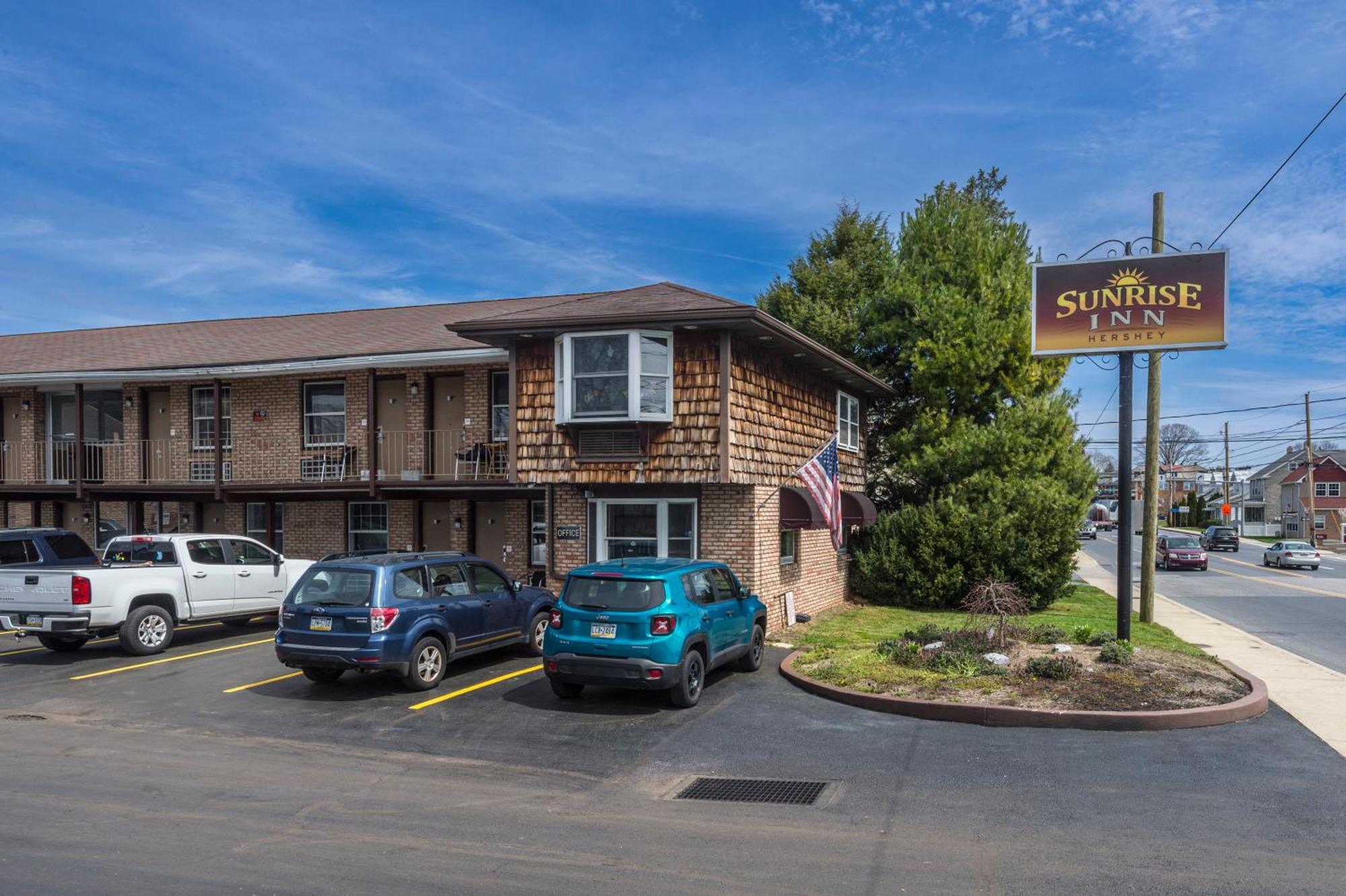Sunrise Inn Херши Экстерьер фото